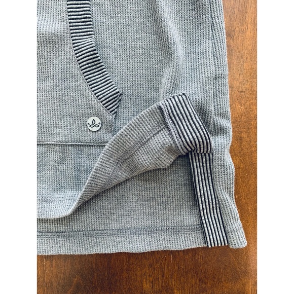 prAna Shea Waffle Hoodie Charcoal Gray Stripes Thumb Holes Women’s Small - Picture 4 of 9